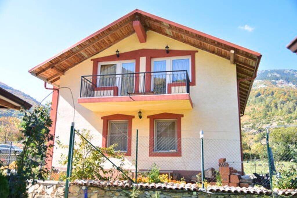 Villa Kiko Mountain Village بيتولا المظهر الخارجي الصورة