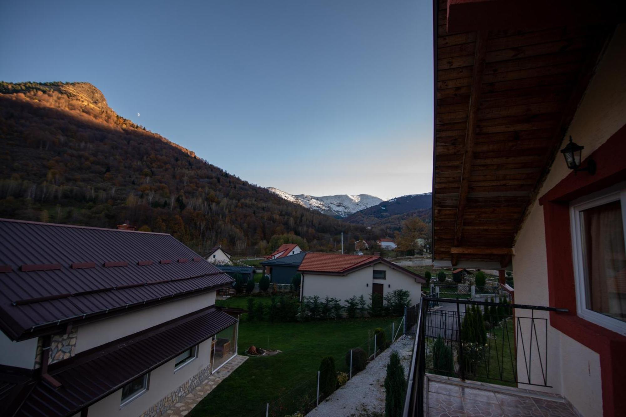 Villa Kiko Mountain Village بيتولا المظهر الخارجي الصورة
